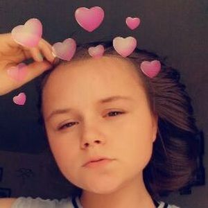 Meet your Posher, Makya